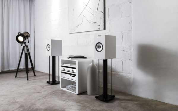 KEF - Q150 Bookshelf Speaker - Pair